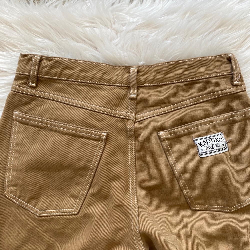 European Kaotiko BCN Beige Pants